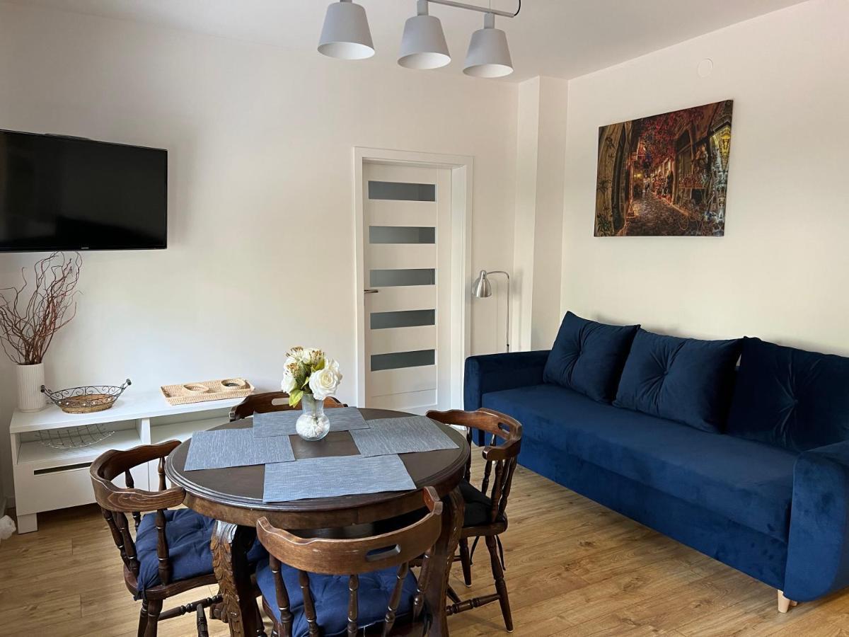 Przy Parku Centralnym Apartment
